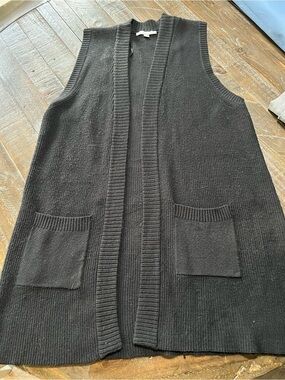 Cyrus Black Sleeveless Knit Open Vest with Front Patch Pockets